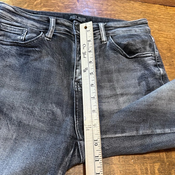 Judy Blue grey jeans sz 5/27‎ distressed skinny fit raw hem stretchy - Picture 7 of 8